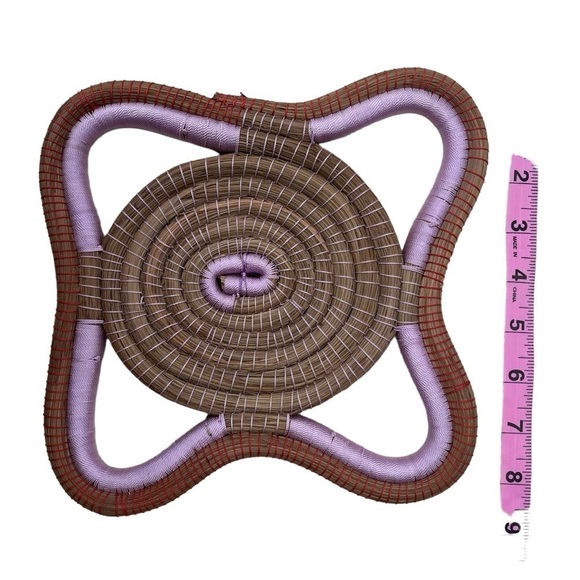 Pine Needle Wrapped Handwoven Honduran Trivet-$ for Women in Honduras 🇭🇳 - Picture 3 of 4